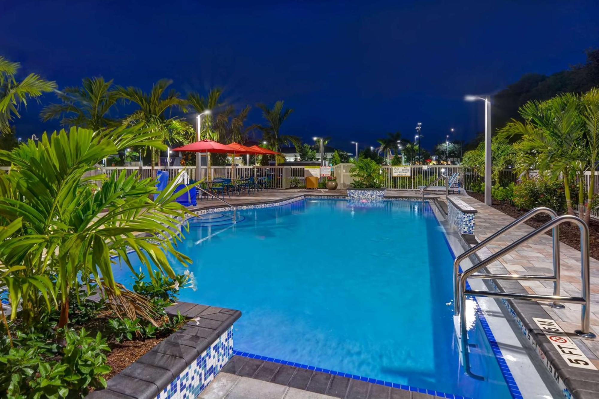 Home2 Suites By Hilton Naples I-75 Pine Ridge Road Ngoại thất bức ảnh
